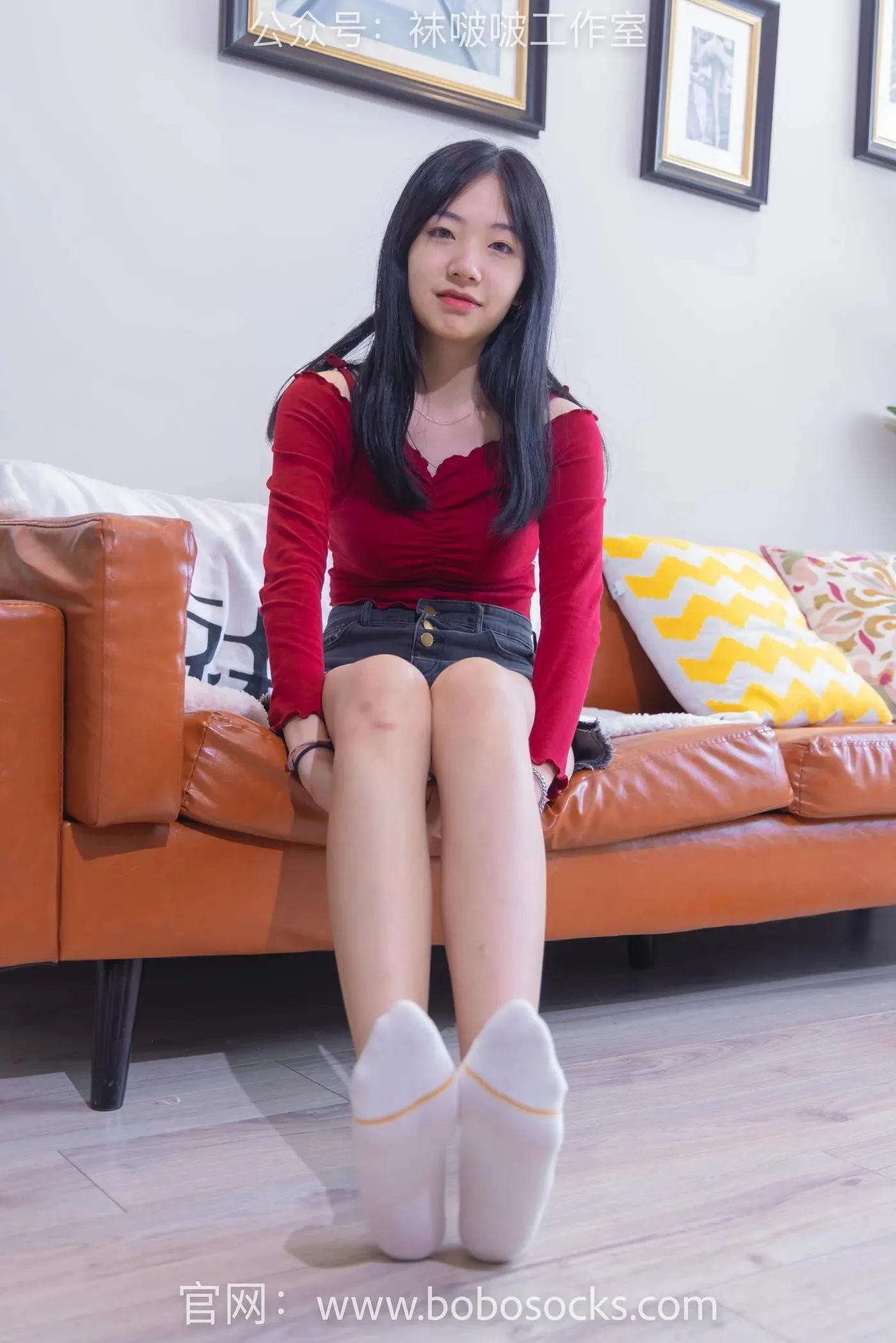 [BoBoSocks袜啵啵]NO.120 小甜豆-高跟长靴、白棉袜、裸足 [170P]插图